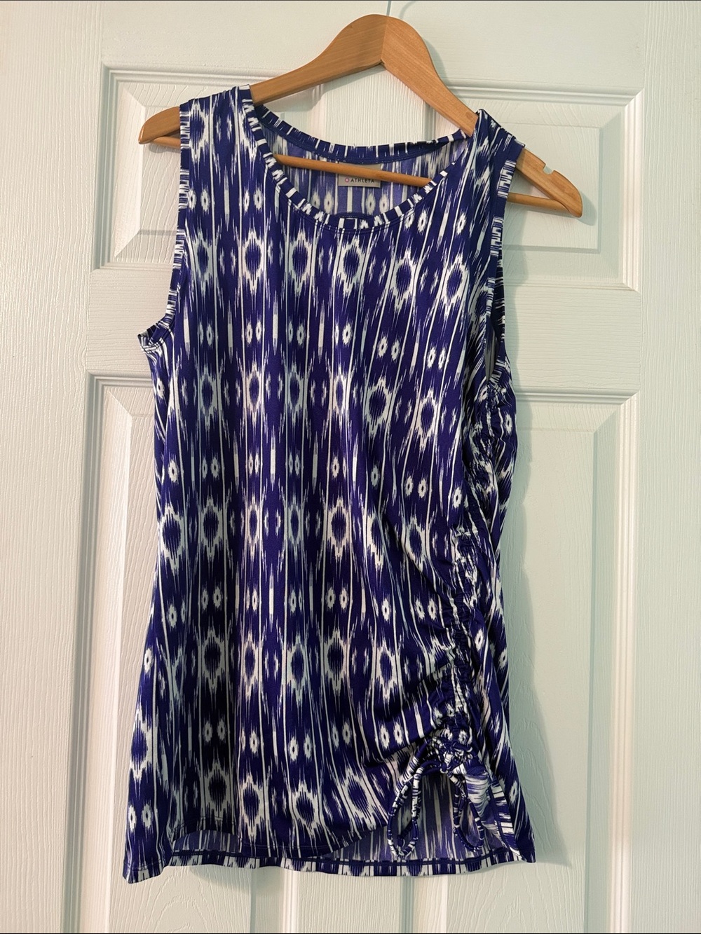 Athleta quick dry tank top